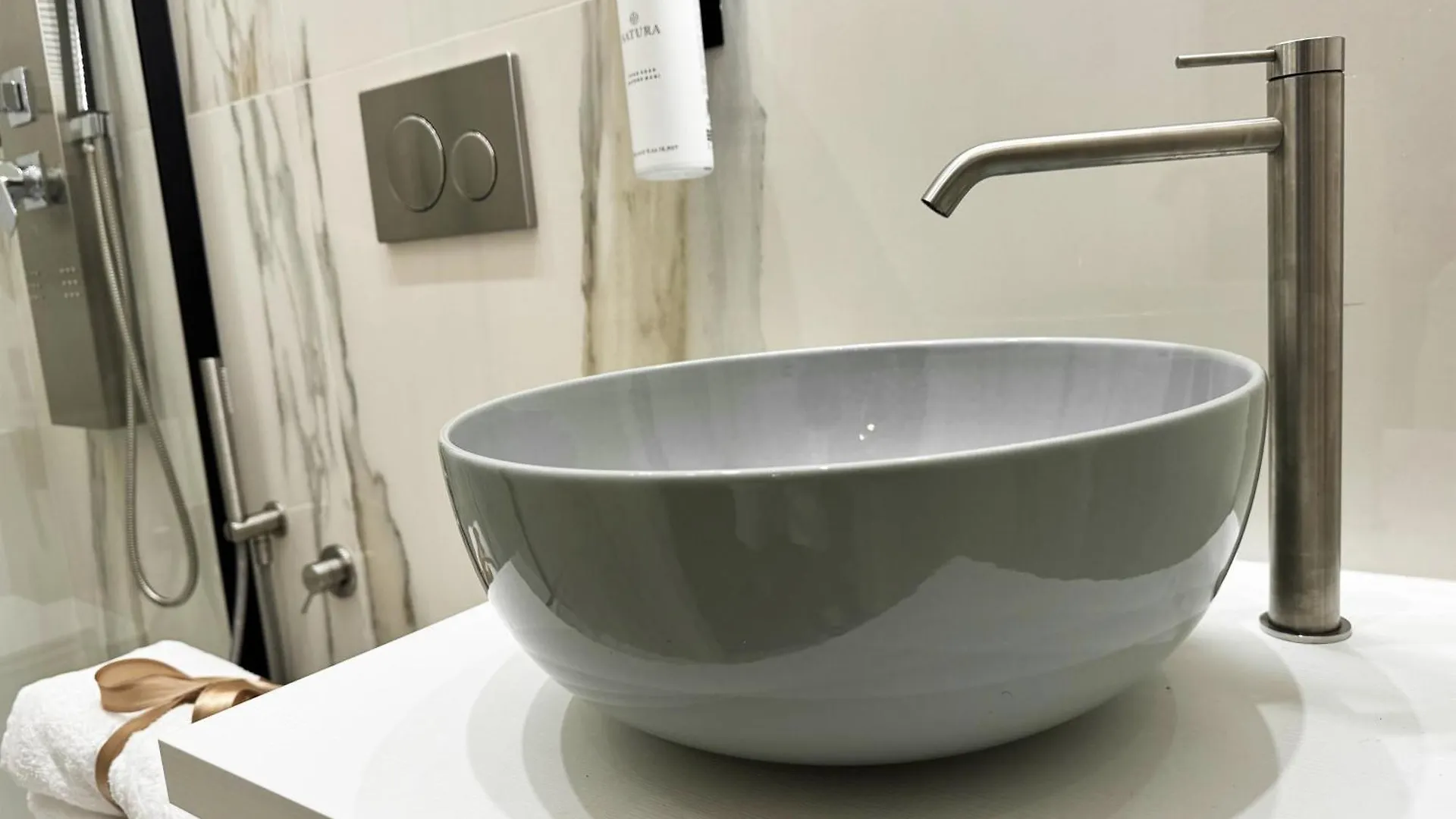 Marina Home - Luxury Apartament Nel Cuore Di Katania