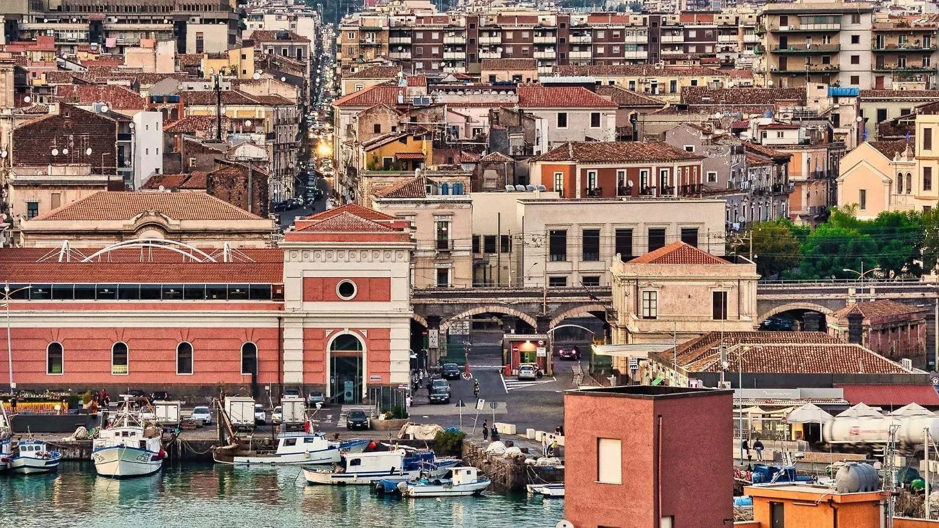Marina Home - Luxury Apartament Nel Cuore Di Katania