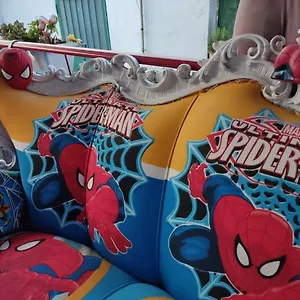 Spiderman House بيت ضيافة