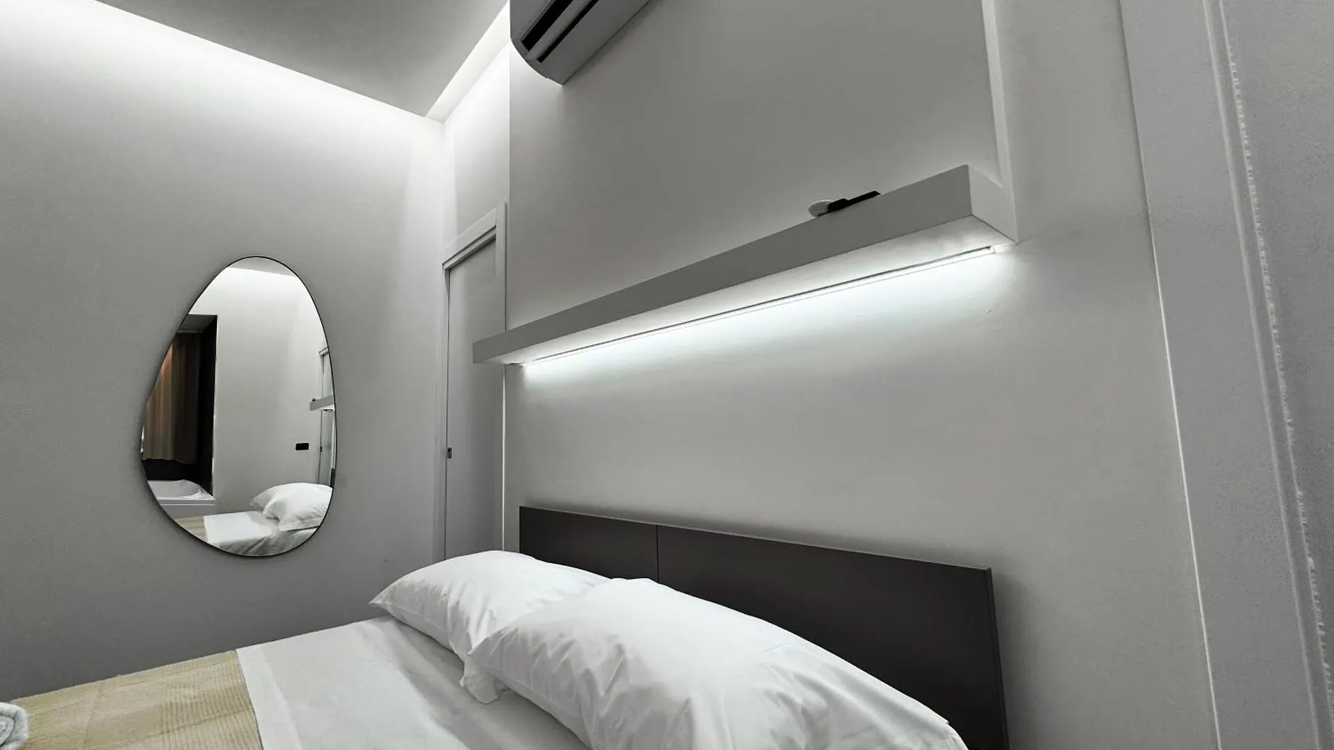 Marina Home - Luxury Apartament Nel Cuore Di Catania