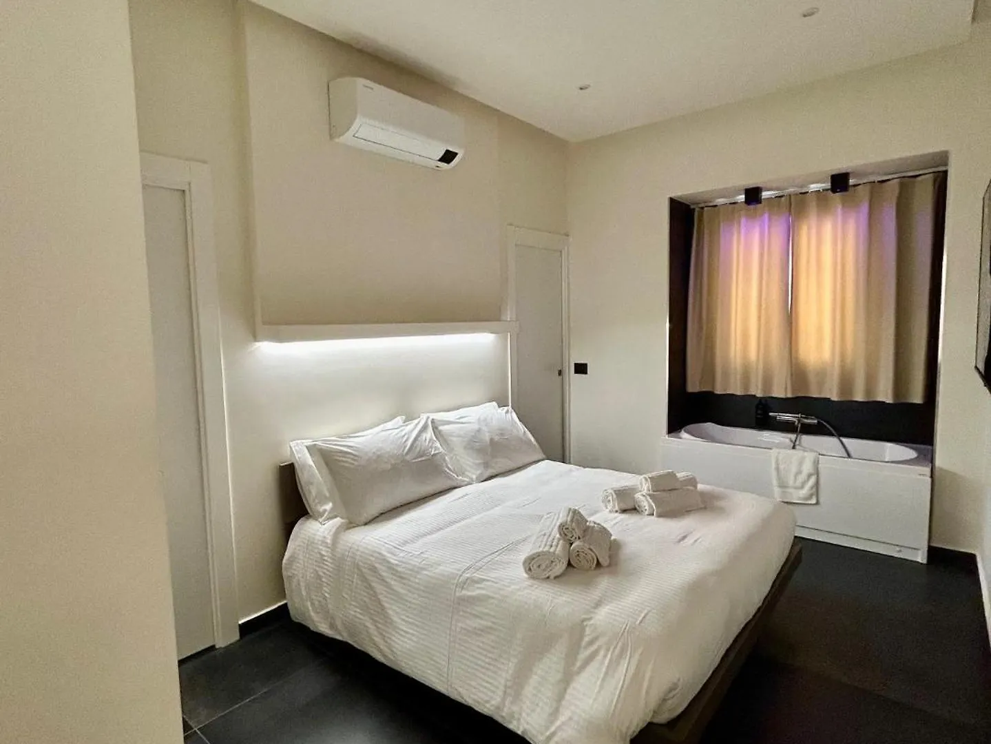 Marina Home - Luxury Apartament Nel Cuore Di Catania 0*,